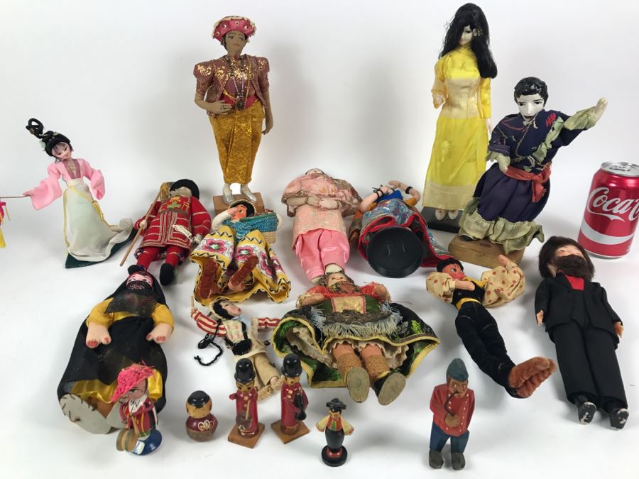 Collection Of Vintage International Dolls - See All Photos [Photo 1]