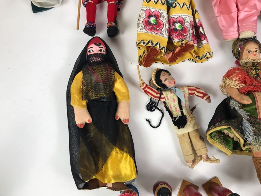 Collection Of Vintage International Dolls - See All Photos [Photo 7]