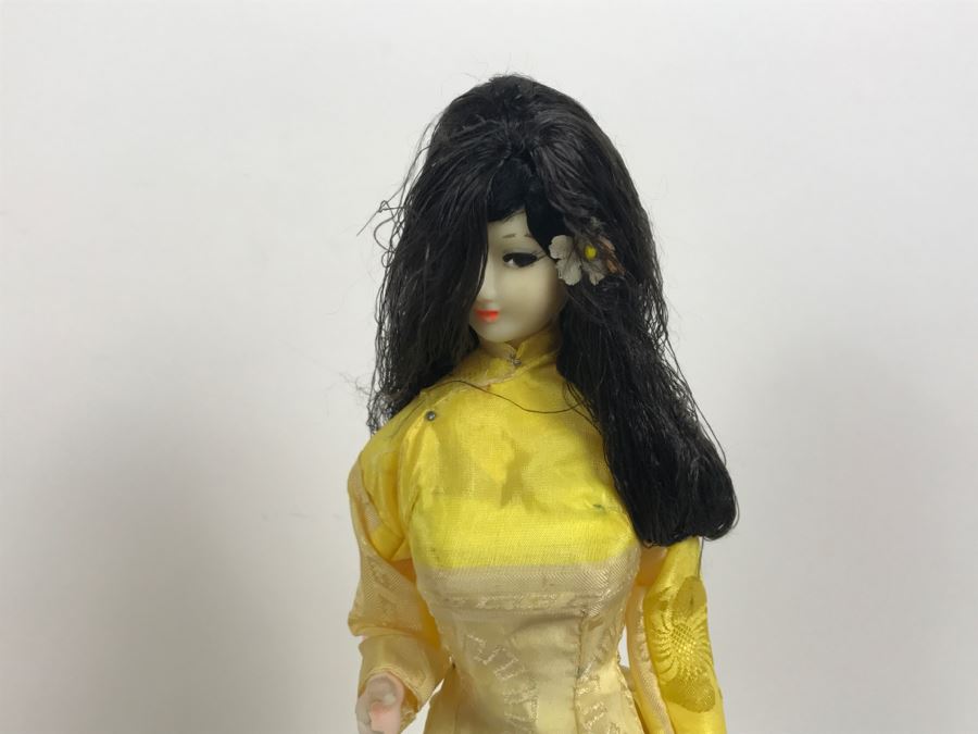 Collection Of Vintage International Dolls - See All Photos [Photo 29]