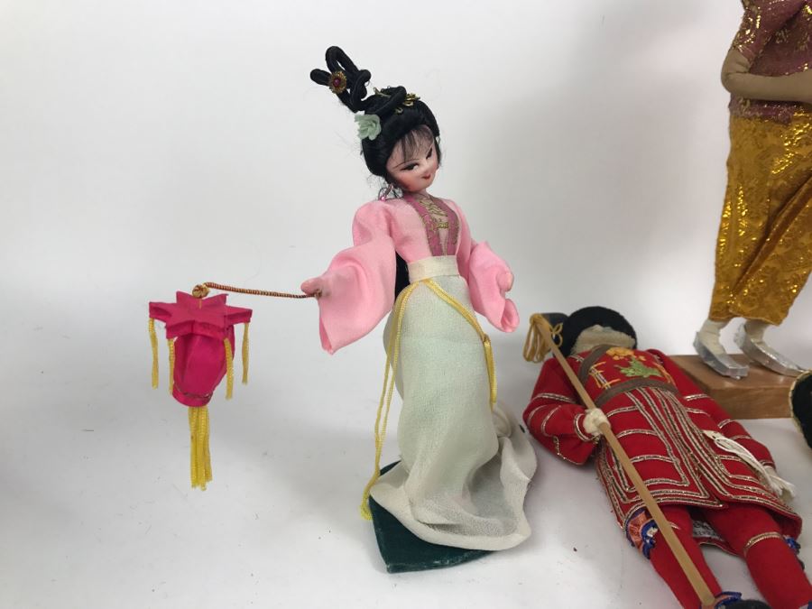 Collection Of Vintage International Dolls - See All Photos [Photo 22]