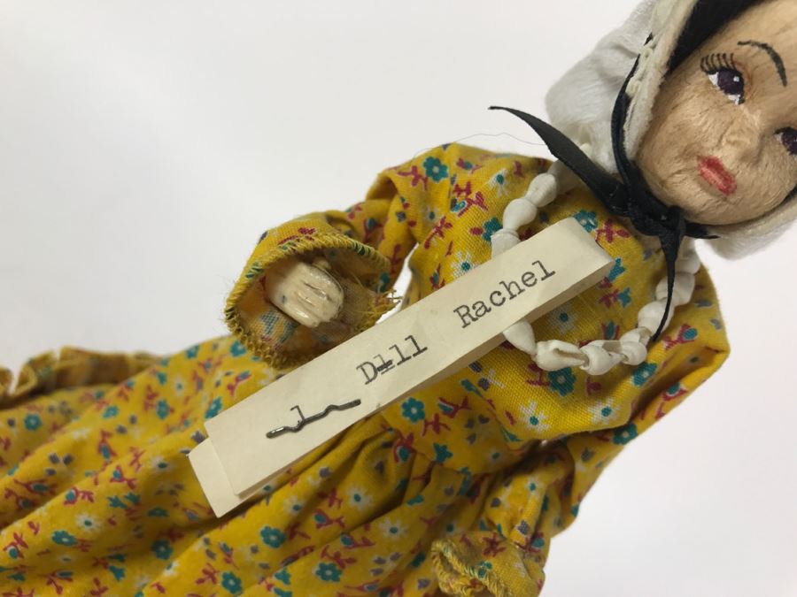 Vintage Hawaiian Makaleka Doll [Photo 4]