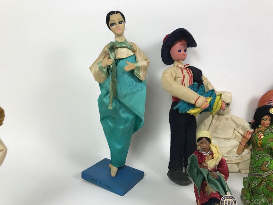 Collection Of Vintage International Dolls - See All Photos [Photo 29]