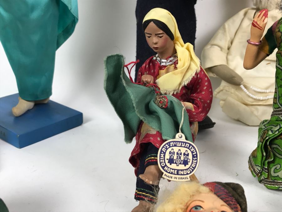 Collection Of Vintage International Dolls - See All Photos [Photo 25]