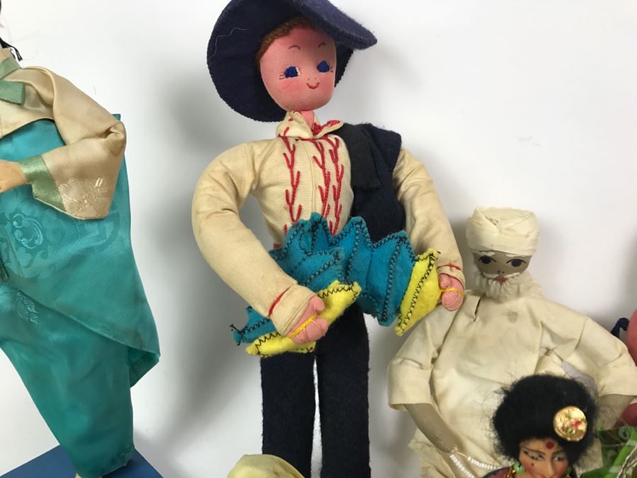 Collection Of Vintage International Dolls - See All Photos [Photo 33]