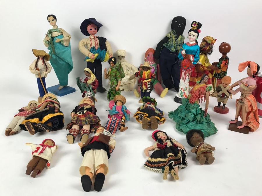 Collection Of Vintage International Dolls - See All Photos [Photo 1]