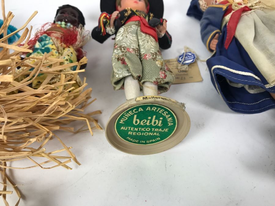 Collection Of Vintage International Dolls - See All Photos [Photo 21]