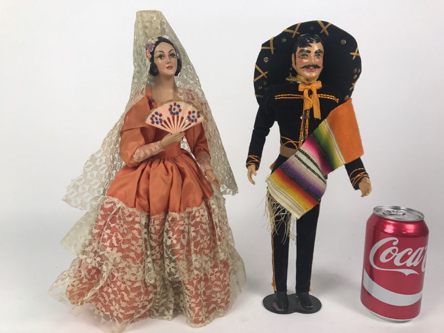 Pair Of His And Her International Dolls [Photo 1]