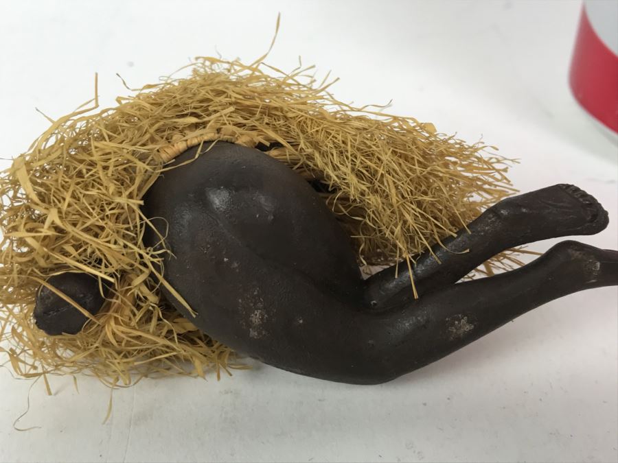 Vintage Hawaiian Tahitian Painted Ceramic Grass Skirt Hula Girl Doll [Photo 5]