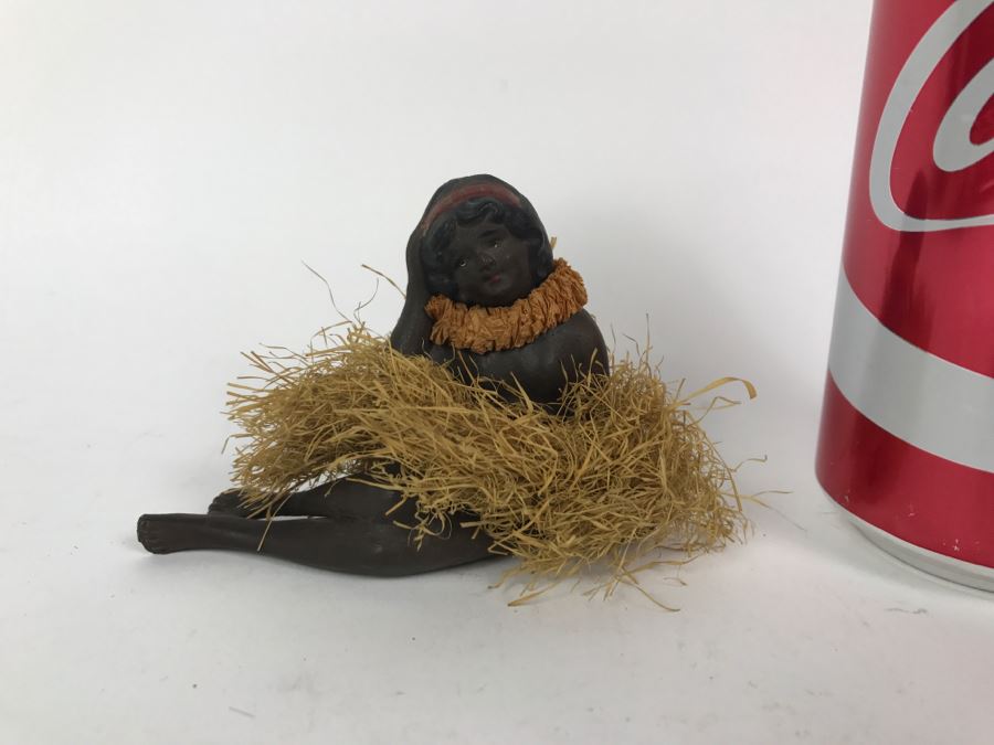 Vintage Hawaiian Tahitian Painted Ceramic Grass Skirt Hula Girl Doll [Photo 1]