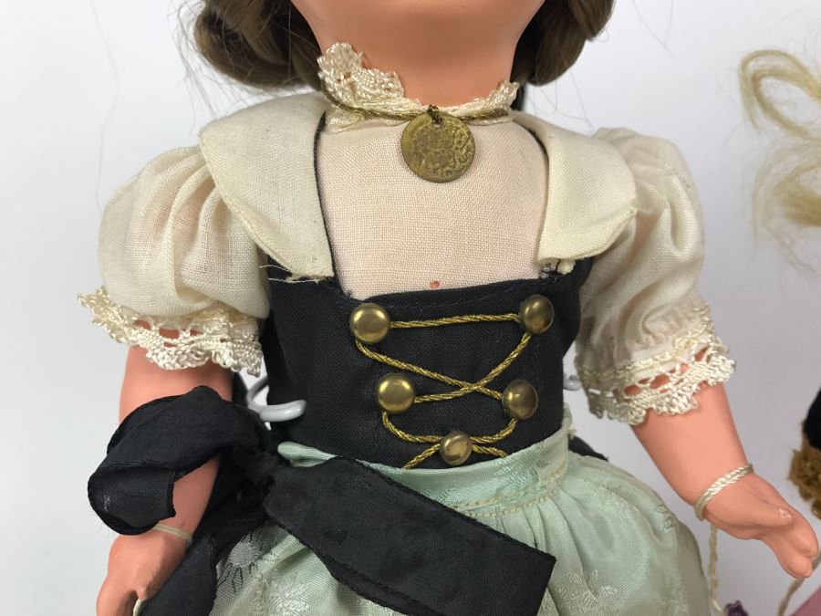 Pair Of Larger GURA Trachtenpuppen Spielpuppen Dolls Costumes From Biedermeier And Appenzell 12.5' Tall With Original Tags [Photo 8]