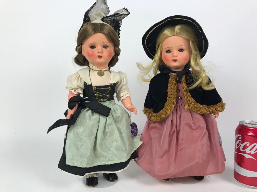 Pair Of Larger GURA Trachtenpuppen Spielpuppen Dolls Costumes From Biedermeier And Appenzell 12.5' Tall With Original Tags [Photo 1]