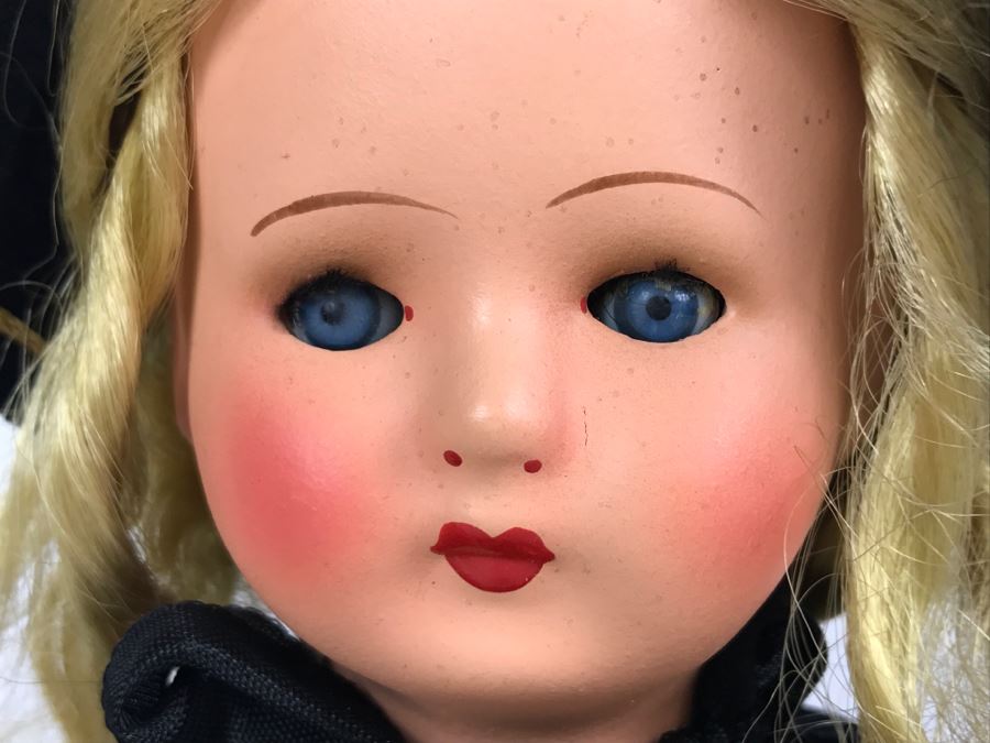 Pair Of Larger GURA Trachtenpuppen Spielpuppen Dolls Costumes From Biedermeier And Appenzell 12.5' Tall With Original Tags [Photo 3]