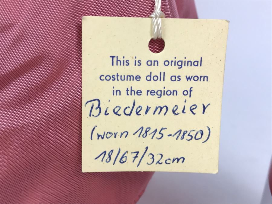Pair Of Larger GURA Trachtenpuppen Spielpuppen Dolls Costumes From Biedermeier And Appenzell 12.5' Tall With Original Tags [Photo 13]