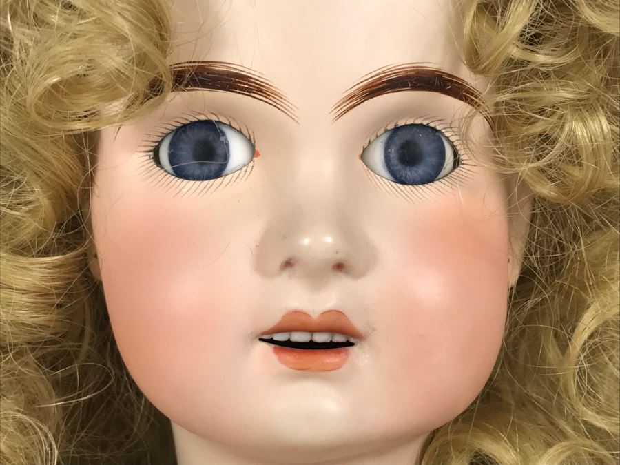 Large TETE JUMEAU Highly Collectible Gorgeous French Doll [Photo 3]