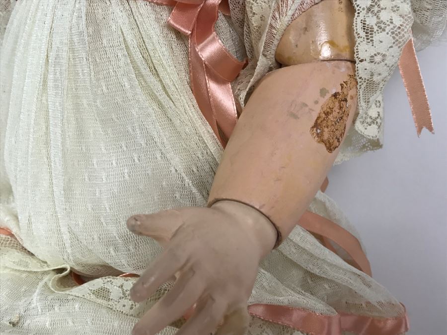 Large TETE JUMEAU Highly Collectible Gorgeous French Doll [Photo 9]