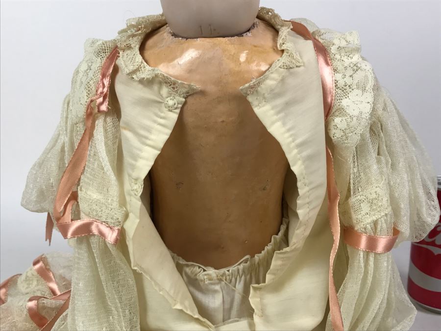 Large TETE JUMEAU Highly Collectible Gorgeous French Doll [Photo 21]