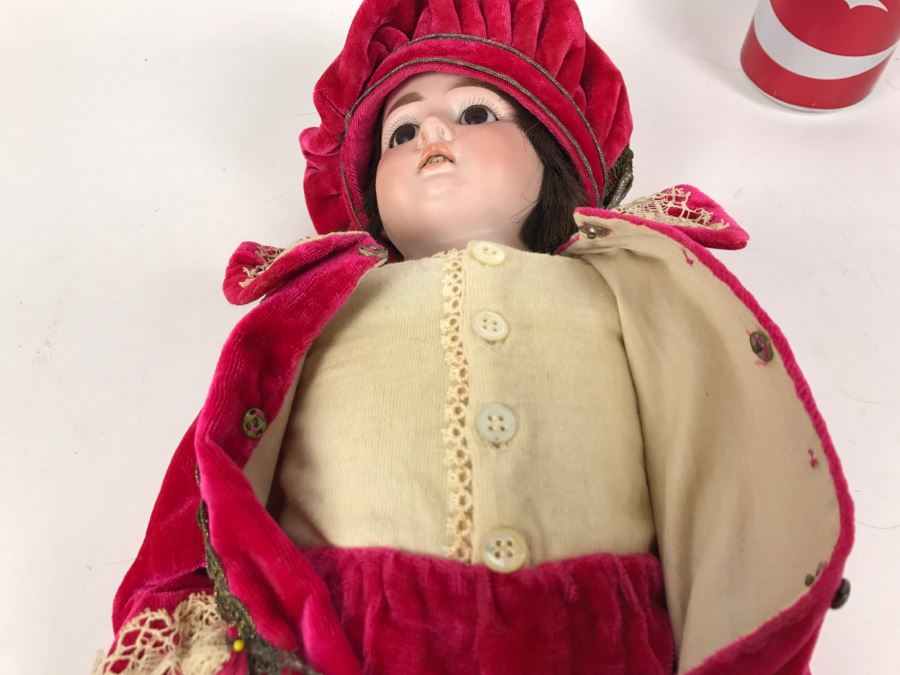 Gorgeous Vintage Doll Believed To Be ARMAND MARSEILLE Germany 3200 M3DEP? Leather Cloth Body And Detailed Sword And Costume [Photo 16]