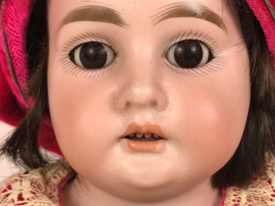 Gorgeous Vintage Doll Believed To Be ARMAND MARSEILLE Germany 3200 M3DEP? Leather Cloth Body And Detailed Sword And Costume [Photo 6]