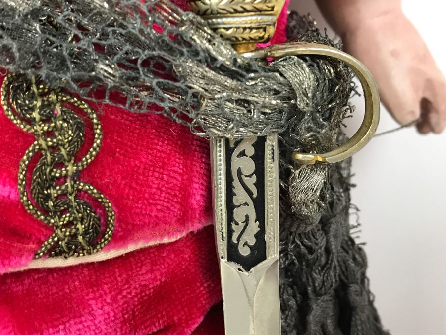 Gorgeous Vintage Doll Believed To Be ARMAND MARSEILLE Germany 3200 M3DEP? Leather Cloth Body And Detailed Sword And Costume [Photo 13]