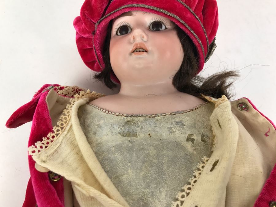 Gorgeous Vintage Doll Believed To Be ARMAND MARSEILLE Germany 3200 M3DEP? Leather Cloth Body And Detailed Sword And Costume [Photo 17]