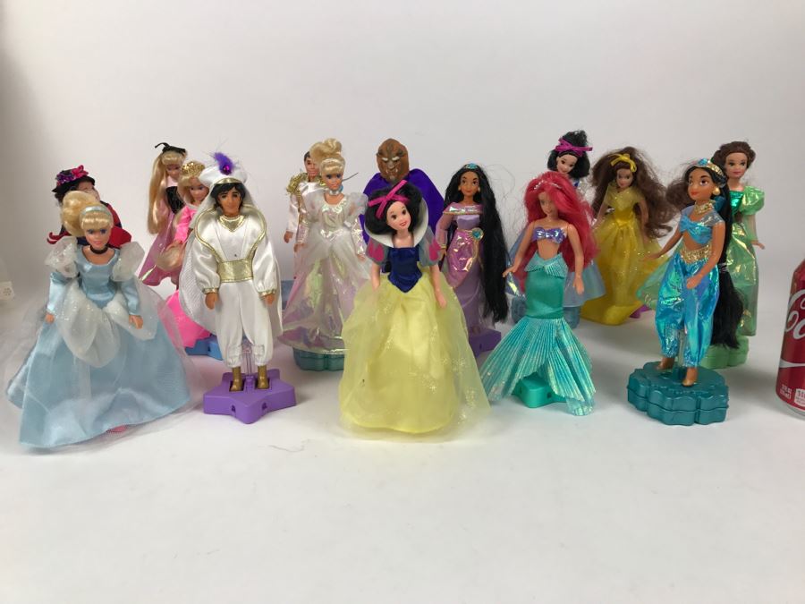 (15) Disney Dolls