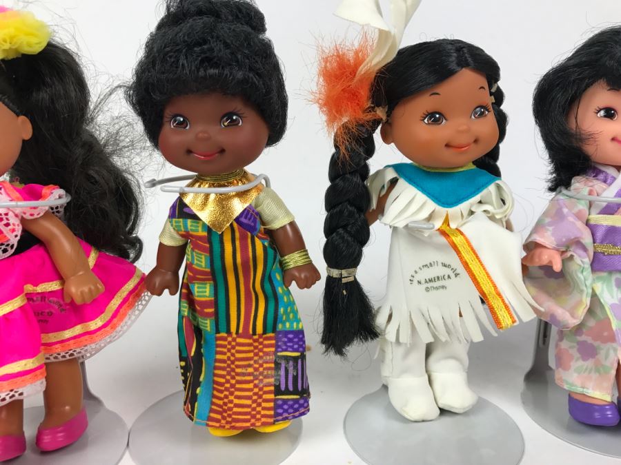 vintage it's a small world dolls