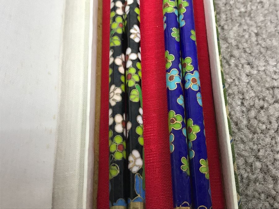 Pair Of Vintage Cloisonne Chopsticks In Original Presentation Box [Photo 6]