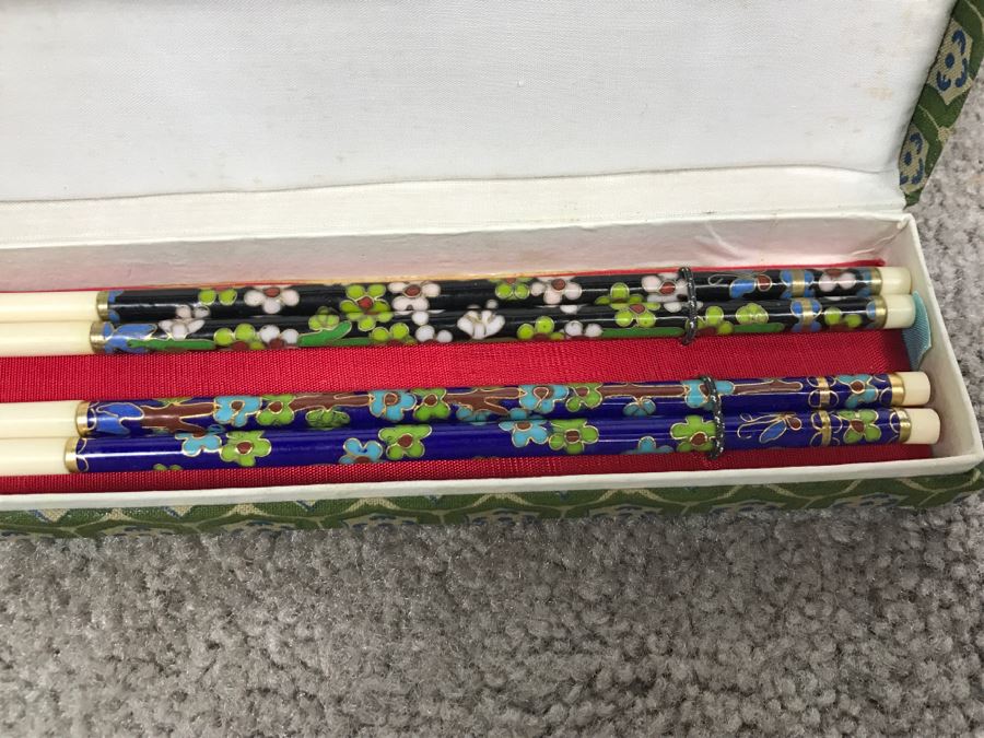 Pair Of Vintage Cloisonne Chopsticks In Original Presentation Box [Photo 5]