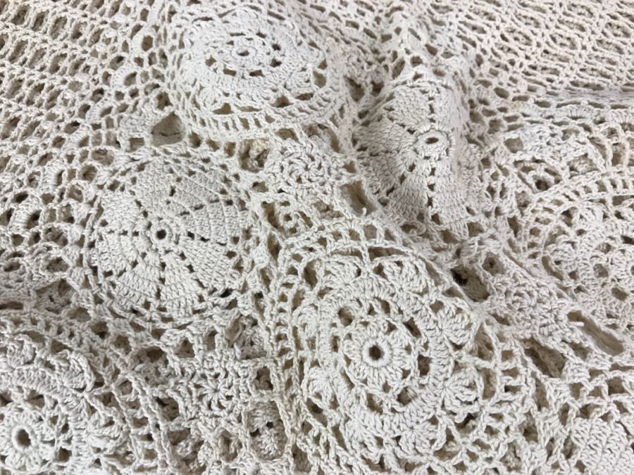 Cream Colored Crocheted Bedspread Or Tablecloth 78' X 48' [Photo 4]