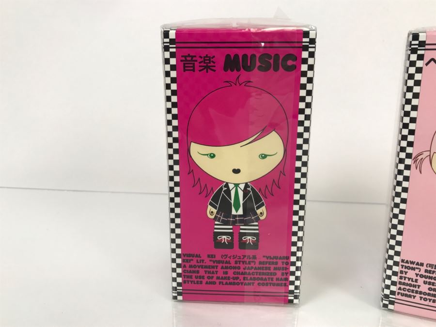 Pair Of New Japanese Fragrances Harajuku Lovers Plus Mickey Mouse And Minnie Mouse Valentines Heart Shaped Box [Photo 4]