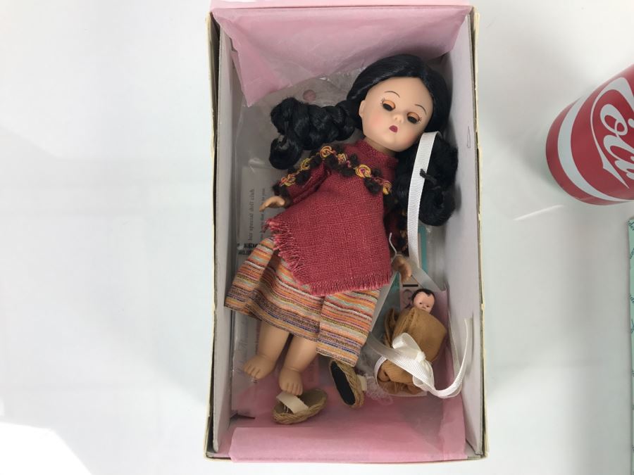 Madame Alexander Doll United States, Sacajawea In Original Box [Photo 3]