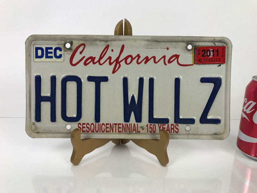 Collectible CA License Plate 'HOT WLLZ' Great For Mattel Hot Wheels Collector