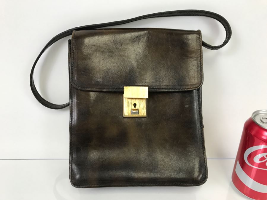Brown Leather Vintage Handbag With Lock And Key