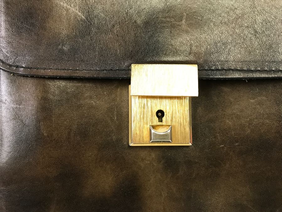 Brown Leather Vintage Handbag With Lock And Key [Photo 3]