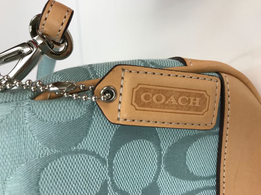 COACH Handbag New With Dust Cover [Photo 5]