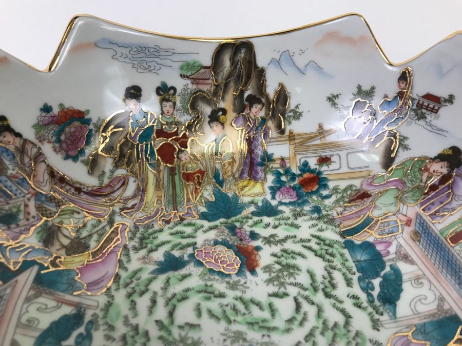 Chinese Scalloped Bowl With Wooden Base Scene From 'The Red Mansion' Yi Lin Arts & Treasures Of China [Photo 5]