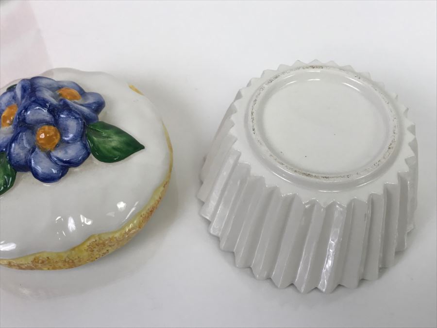 MacKenzie-Childs Hand-Painted Ceramics Platter 'Madison' Pattern And Bowl + Vietri Italian Cake Slice + Cupcake [Photo 18]