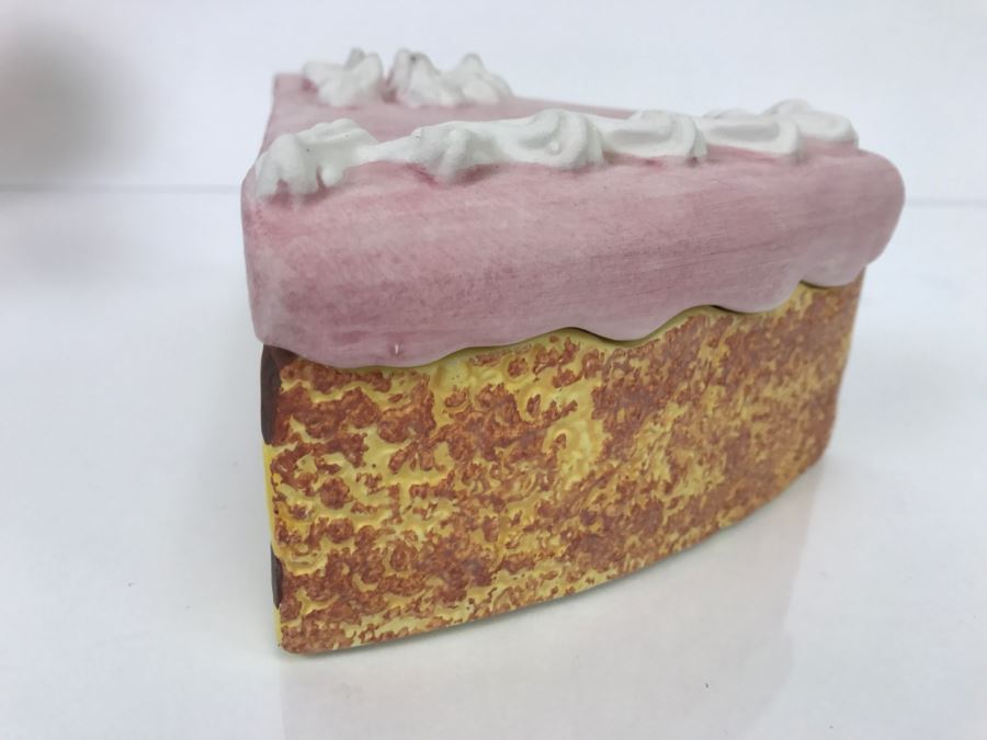 MacKenzie-Childs Hand-Painted Ceramics Platter 'Madison' Pattern And Bowl + Vietri Italian Cake Slice + Cupcake [Photo 12]