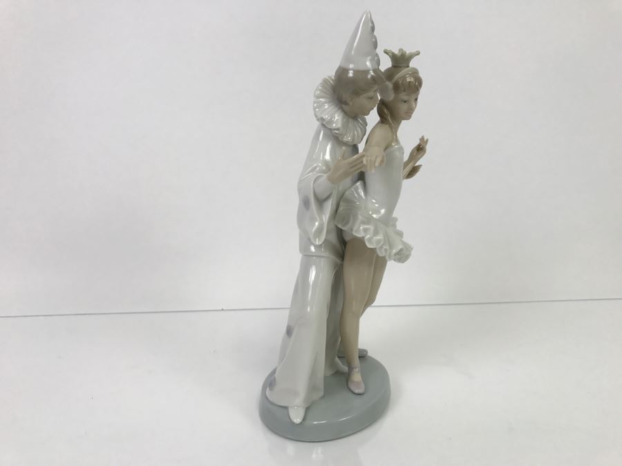 Lladro Figurine 'Carnival Couple' #4882 - Clown & Ballerina Dancing [Photo 5]