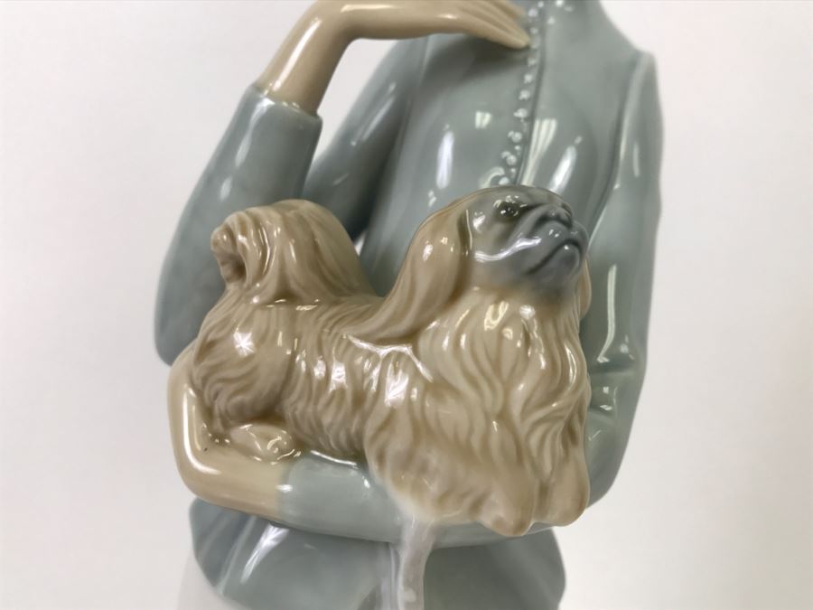 lladro pekingese