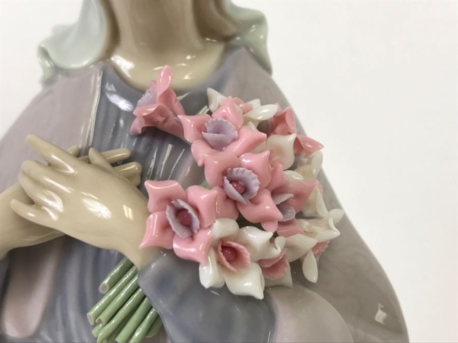 Lladro Collectible Figurine, Lady With Flowers Retails For $415 [Photo 5]