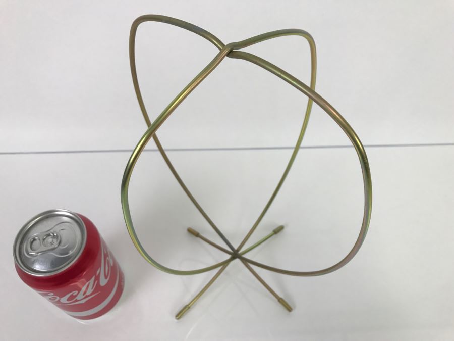 Mid-Century Gold Metal Hat Display Stand [Photo 3]