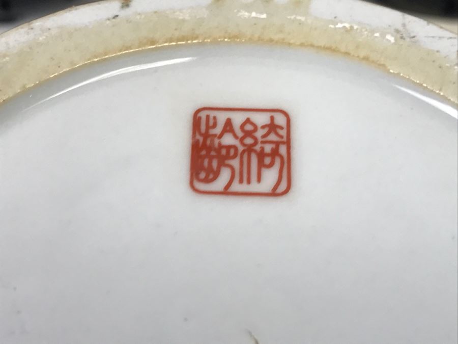 Set Of 3 Chinese Porcelain Planters With Wooden Stands - Scene From 'The Red Mansion' Yi Lin Arts & Treasures Of China [Photo 16]