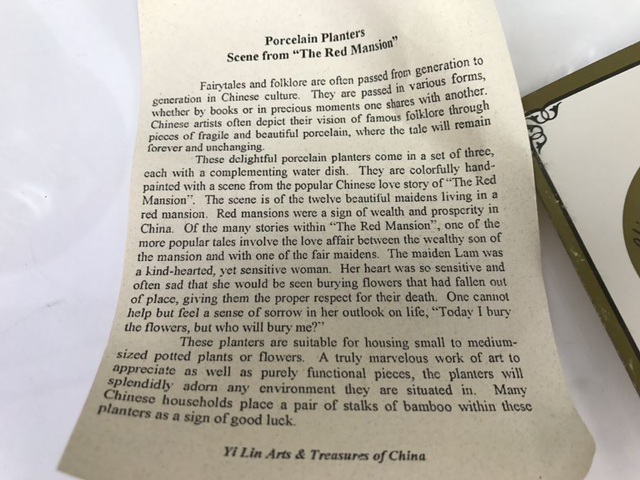 Set Of 3 Chinese Porcelain Planters With Wooden Stands - Scene From 'The Red Mansion' Yi Lin Arts & Treasures Of China [Photo 7]