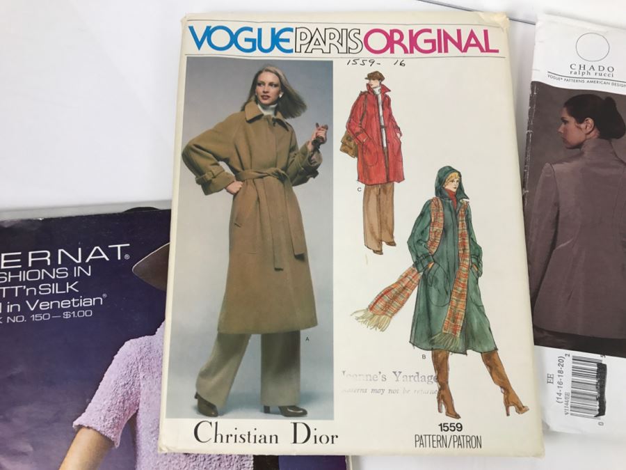 Lot Of Vintage Sewing Patterns [Photo 2]