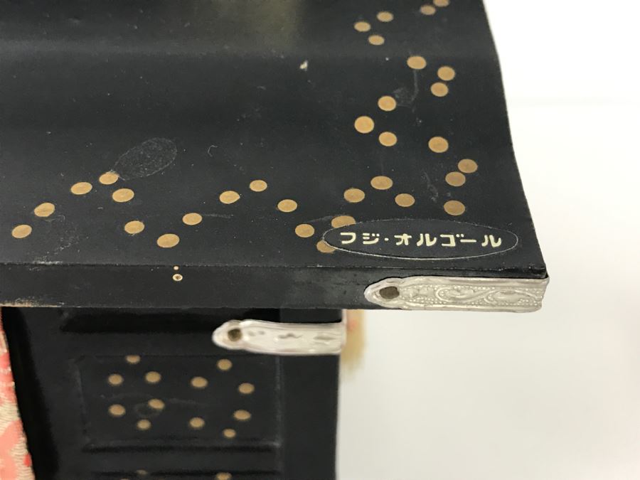 Japanese Music Box Piggy Bank With Key [Photo 5]