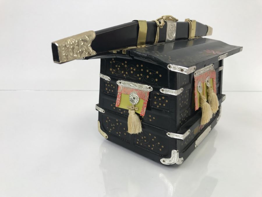 Japanese Music Box Piggy Bank With Key [Photo 8]