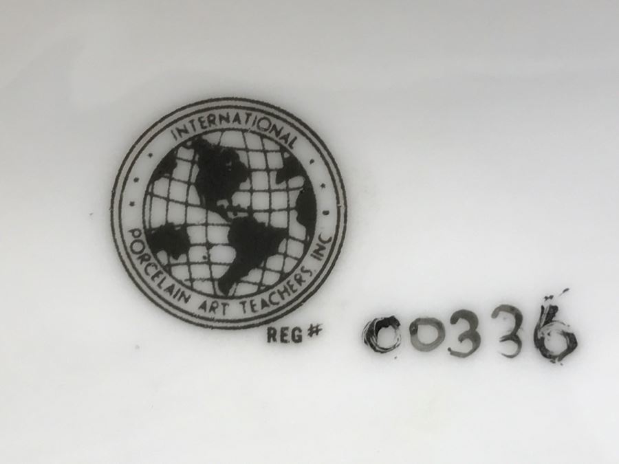 Hand-Painted Porcelain Vessel International Porcelain Art Teachers, Inc. [Photo 13]