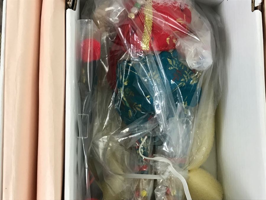 Shao-Hui Doll By Ping Lau Limited Edition Doll 40 Of 1000 And Sarina Doll By Ping Lau Limited 45 Of 1000 New In Box [Photo 7]