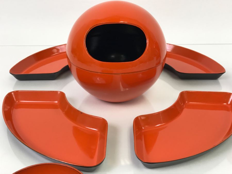 Mid-Century Modern Orange Lacquer Ware Set [Photo 3]